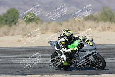 media/Dec-01-2025-Moto Forza (Mon) [[2daa91e15f]]/1-Advanced Group/Session 4 Turn 9/